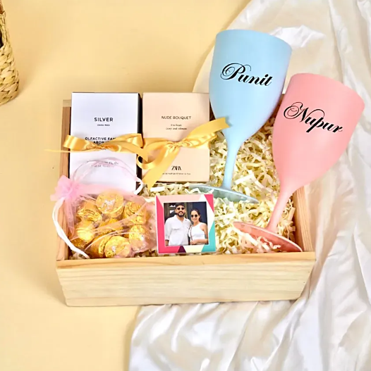 Classic Wedding Gift| Gift Hamper For Couples